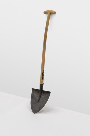 Joseph Beuys - Pala (Shovel), 1983, spade; blade wrought iron, handle ash wood, with burned inscription